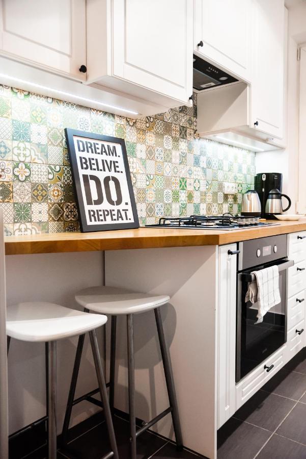 Metro Swietokrzyska Boho Aesthetic Apartment Warsaw Exterior photo